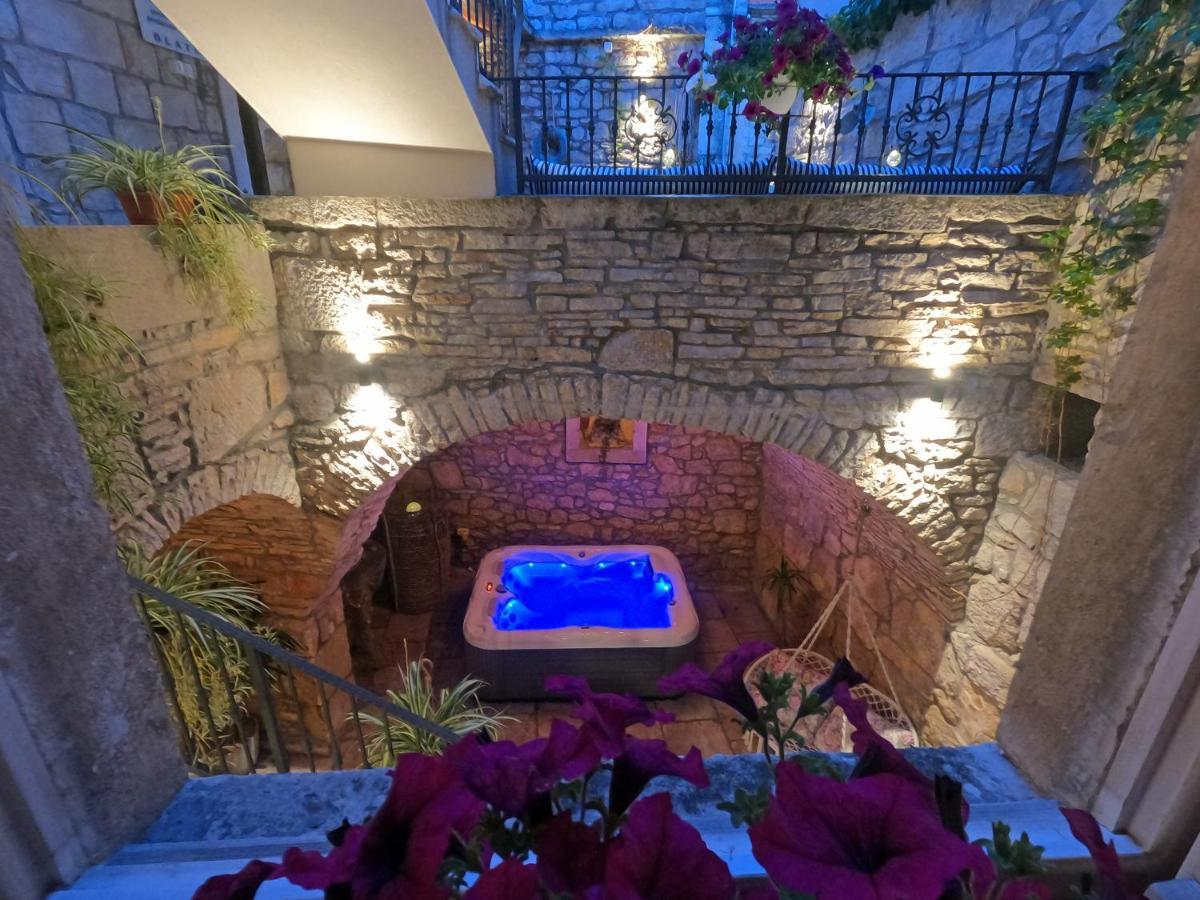 Willa Stone House Hedonia Blato  Zewnętrze zdjęcie