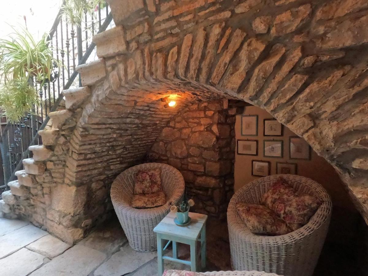 Willa Stone House Hedonia Blato  Zewnętrze zdjęcie