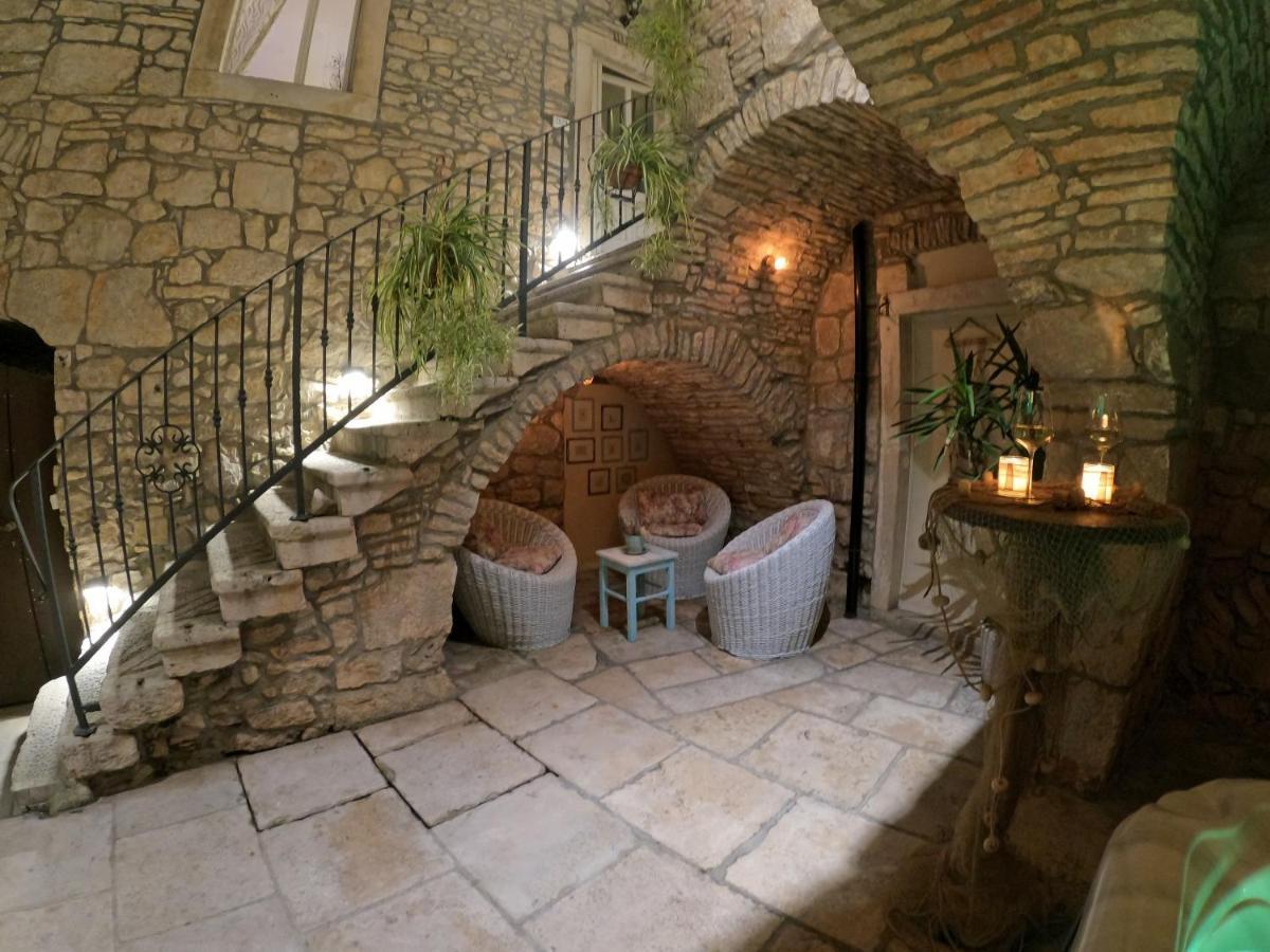 Willa Stone House Hedonia Blato  Zewnętrze zdjęcie