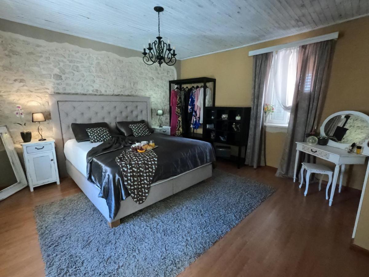 Willa Stone House Hedonia Blato  Zewnętrze zdjęcie