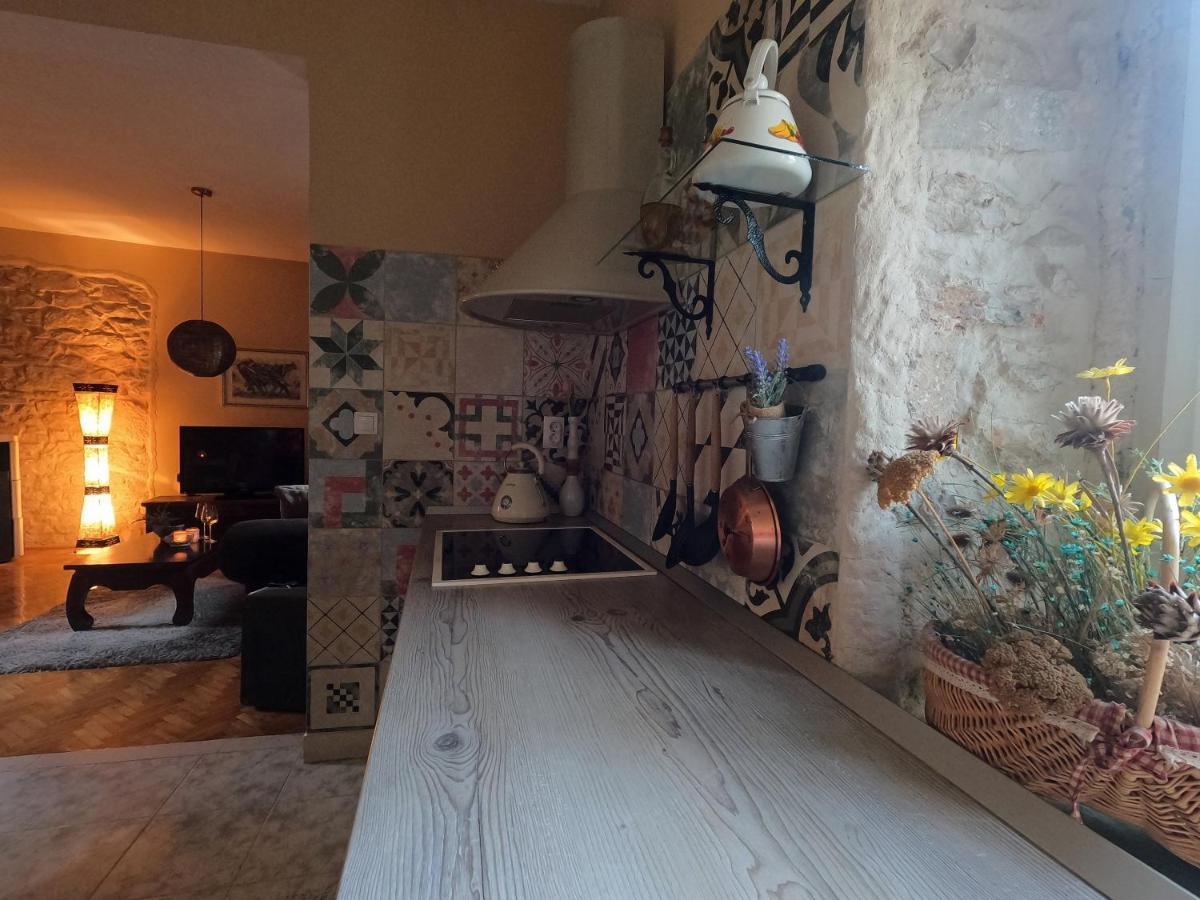 Willa Stone House Hedonia Blato  Zewnętrze zdjęcie