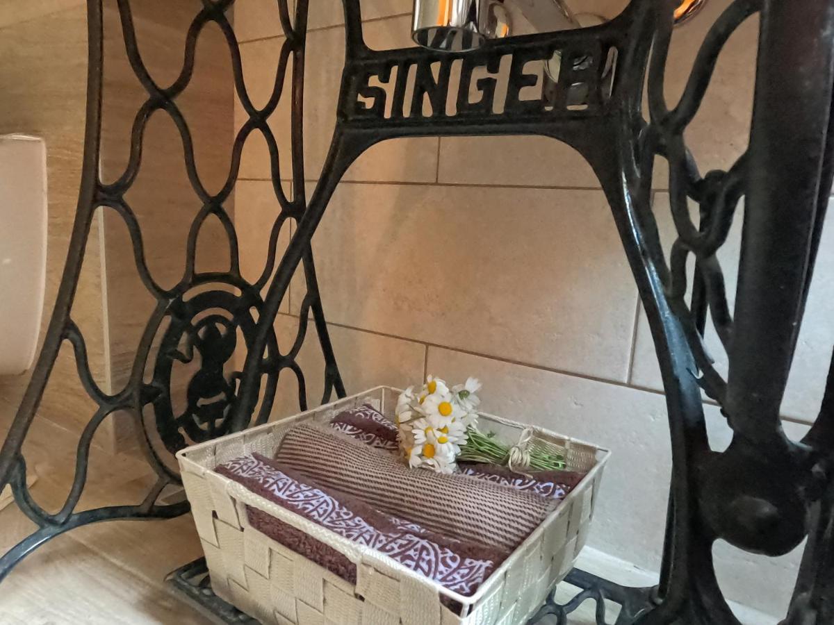 Willa Stone House Hedonia Blato  Zewnętrze zdjęcie