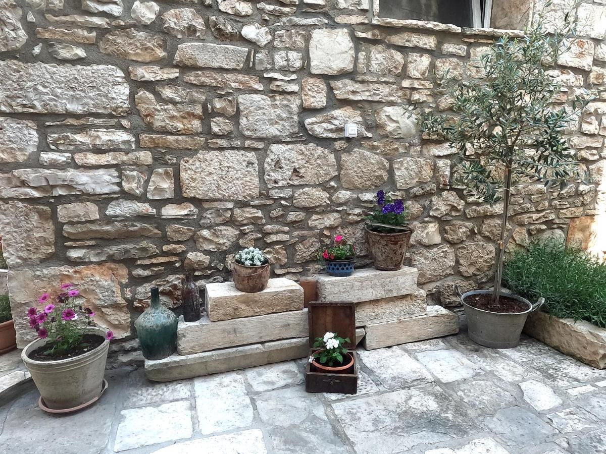 Willa Stone House Hedonia Blato  Zewnętrze zdjęcie