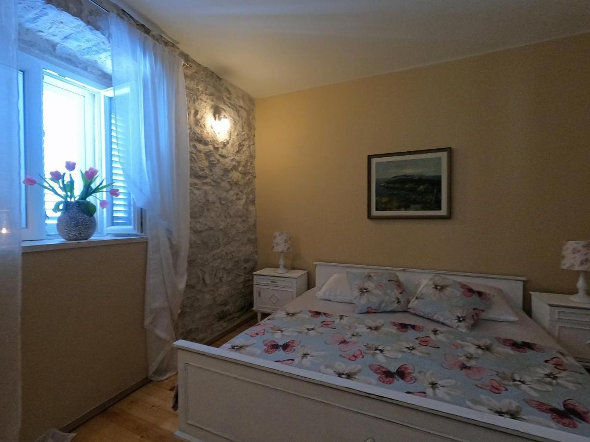 Willa Stone House Hedonia Blato  Zewnętrze zdjęcie