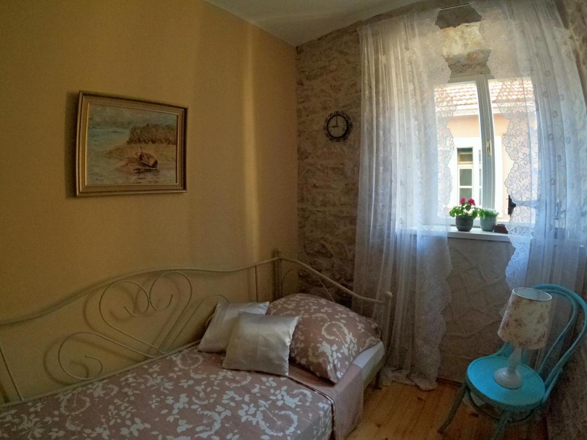 Willa Stone House Hedonia Blato  Zewnętrze zdjęcie