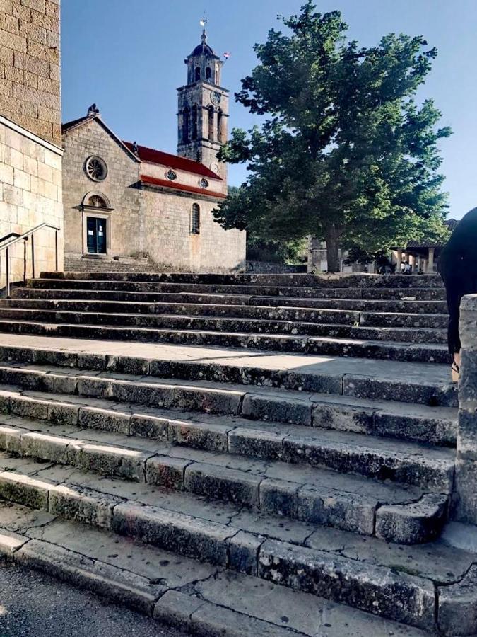 Willa Stone House Hedonia Blato  Zewnętrze zdjęcie